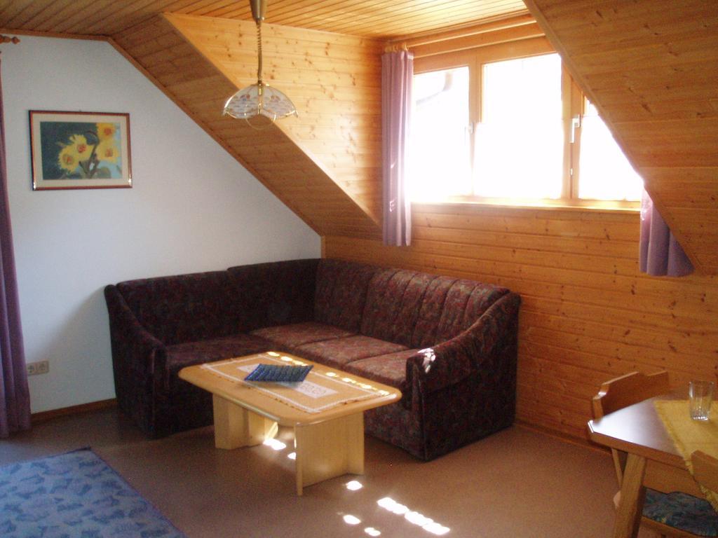 Appartement Pension Grasser Бад Кляйнкирххайм Номер фото