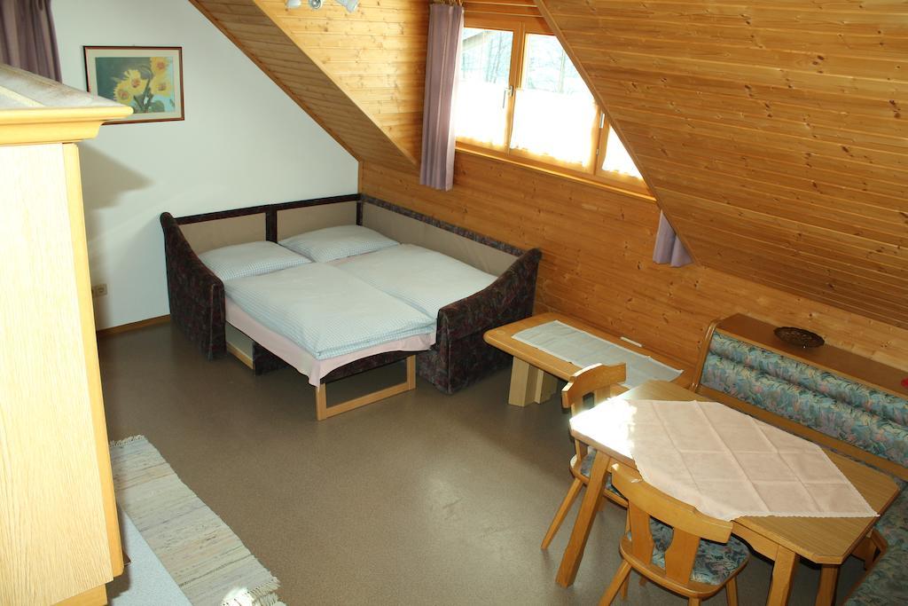 Appartement Pension Grasser Бад Кляйнкирххайм Номер фото