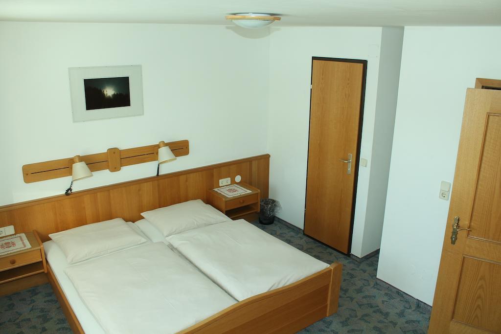 Appartement Pension Grasser Бад Кляйнкирххайм Экстерьер фото
