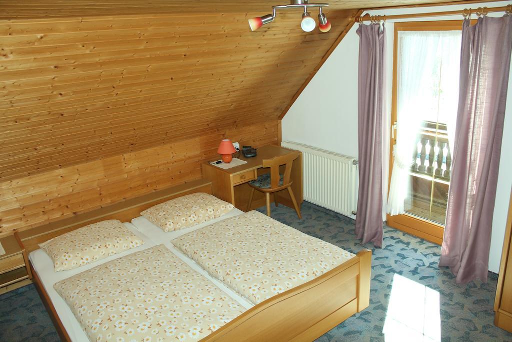 Appartement Pension Grasser Бад Кляйнкирххайм Номер фото